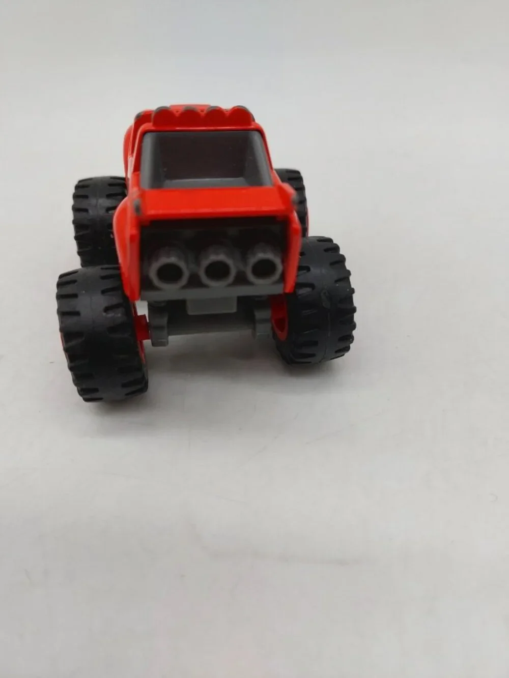 Blaze and the Monster Machines Diecast Blaze 2014 Read